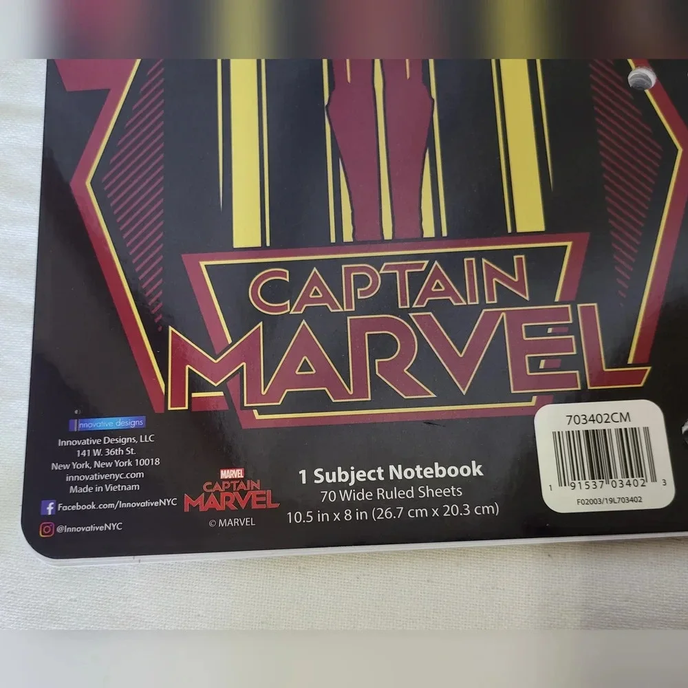 New 4‎ Piece Bundle Marvel Captain Marvel Spiral Notebooks and Poly Folder